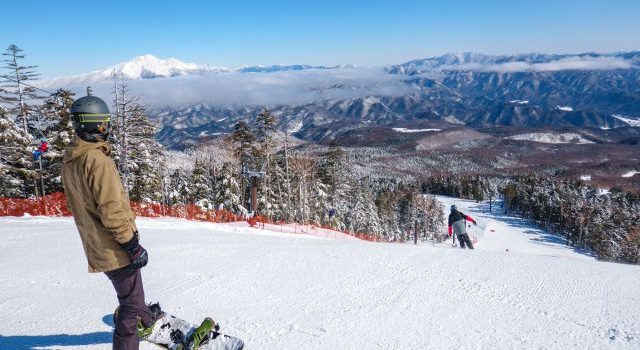 日帰りで気軽に楽しむ最新スキーツアーの魅力と賢い選び方ガイド